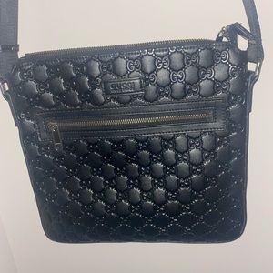 24 cm black leather Gucci bag